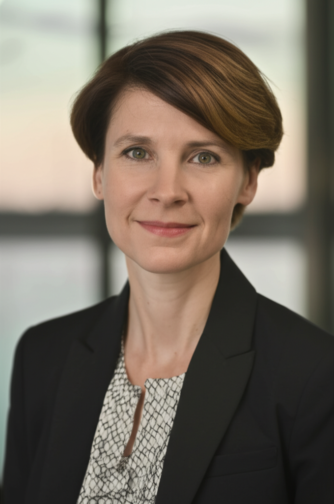 Dr. Chinara Kim